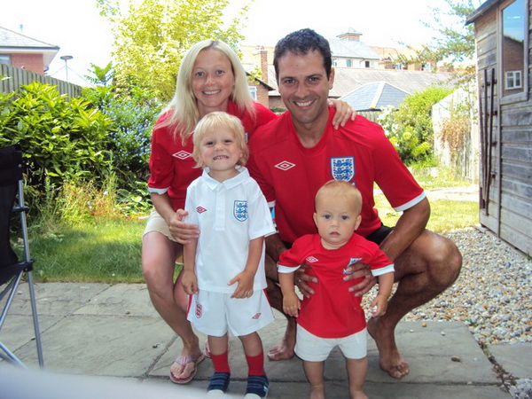 СМИ: Домогаров увел фигуристку Бережную из семьи (фото)